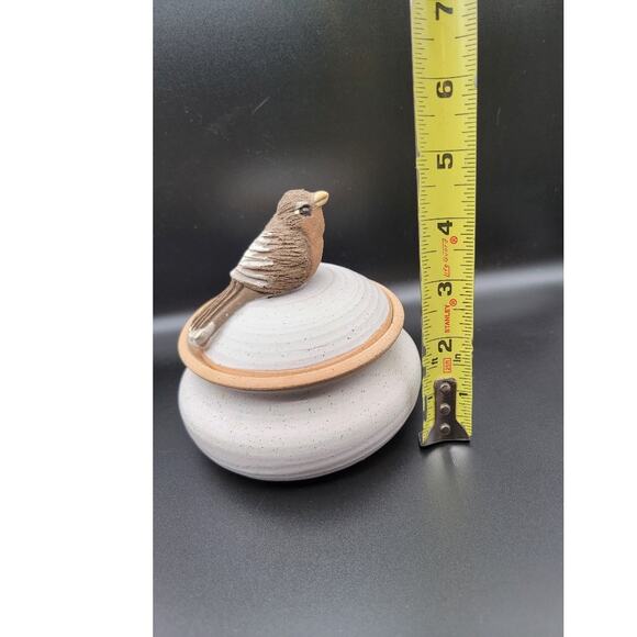 Kendall Studio Pottery Bird on Bowl w/ Lid Storage Trinket Keepsake Beige - Picture 8 of 9